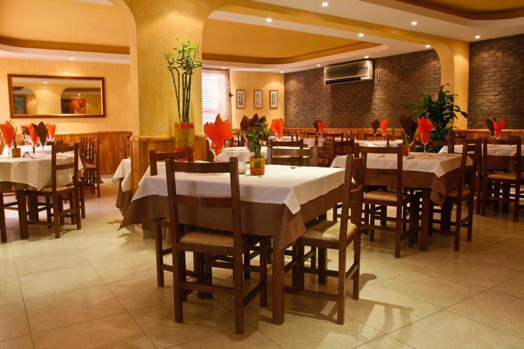 Casa Luis Apartments Santa Eularia des Riu Ngoại thất bức ảnh