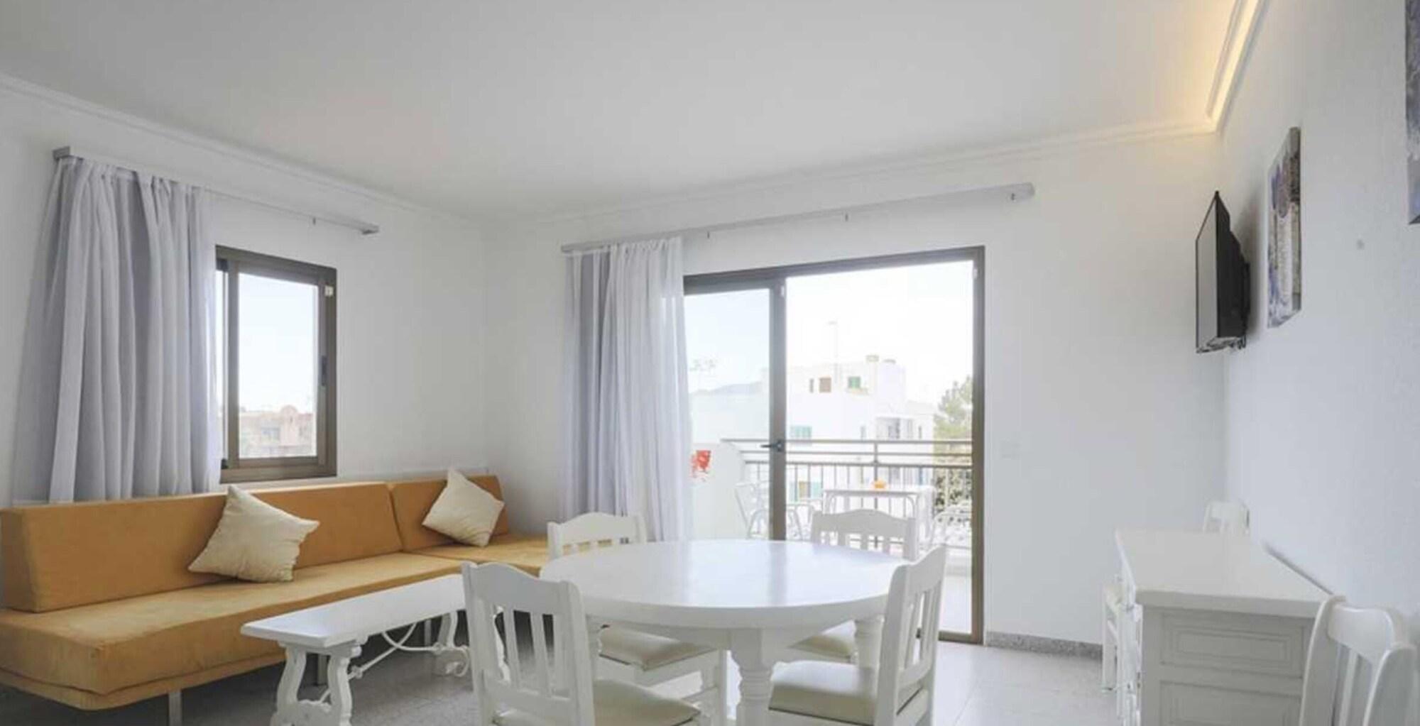 Casa Luis Apartments Santa Eularia des Riu Ngoại thất bức ảnh