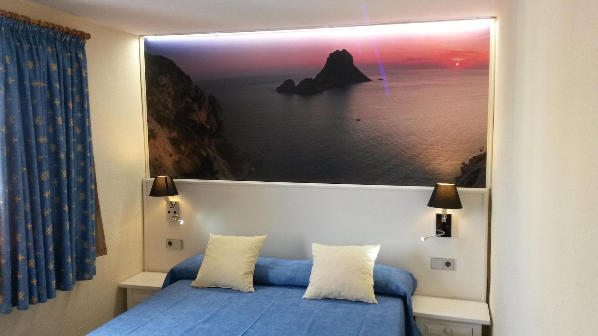 Casa Luis Apartments Santa Eularia des Riu Ngoại thất bức ảnh