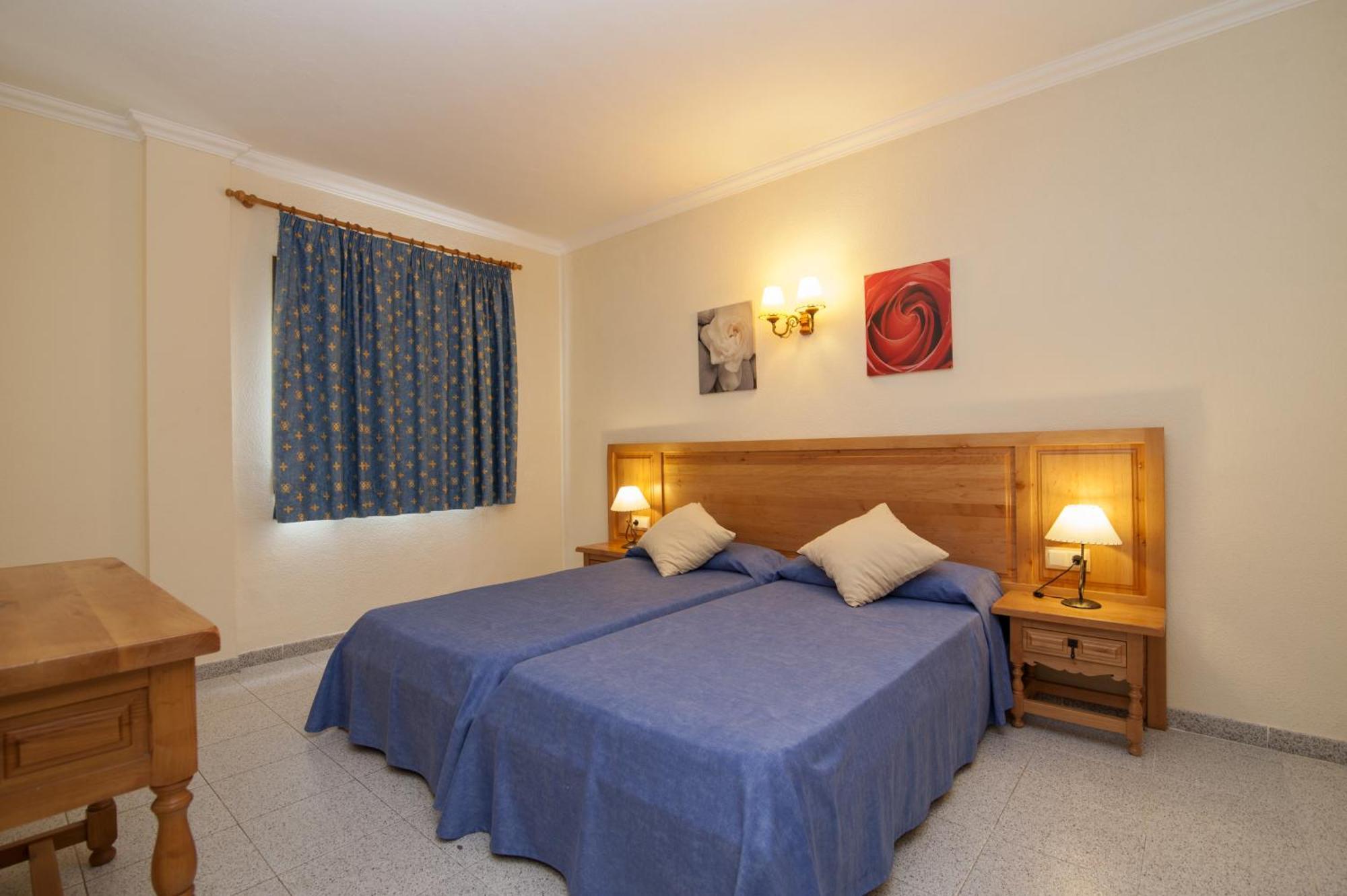 Casa Luis Apartments Santa Eularia des Riu Phòng bức ảnh
